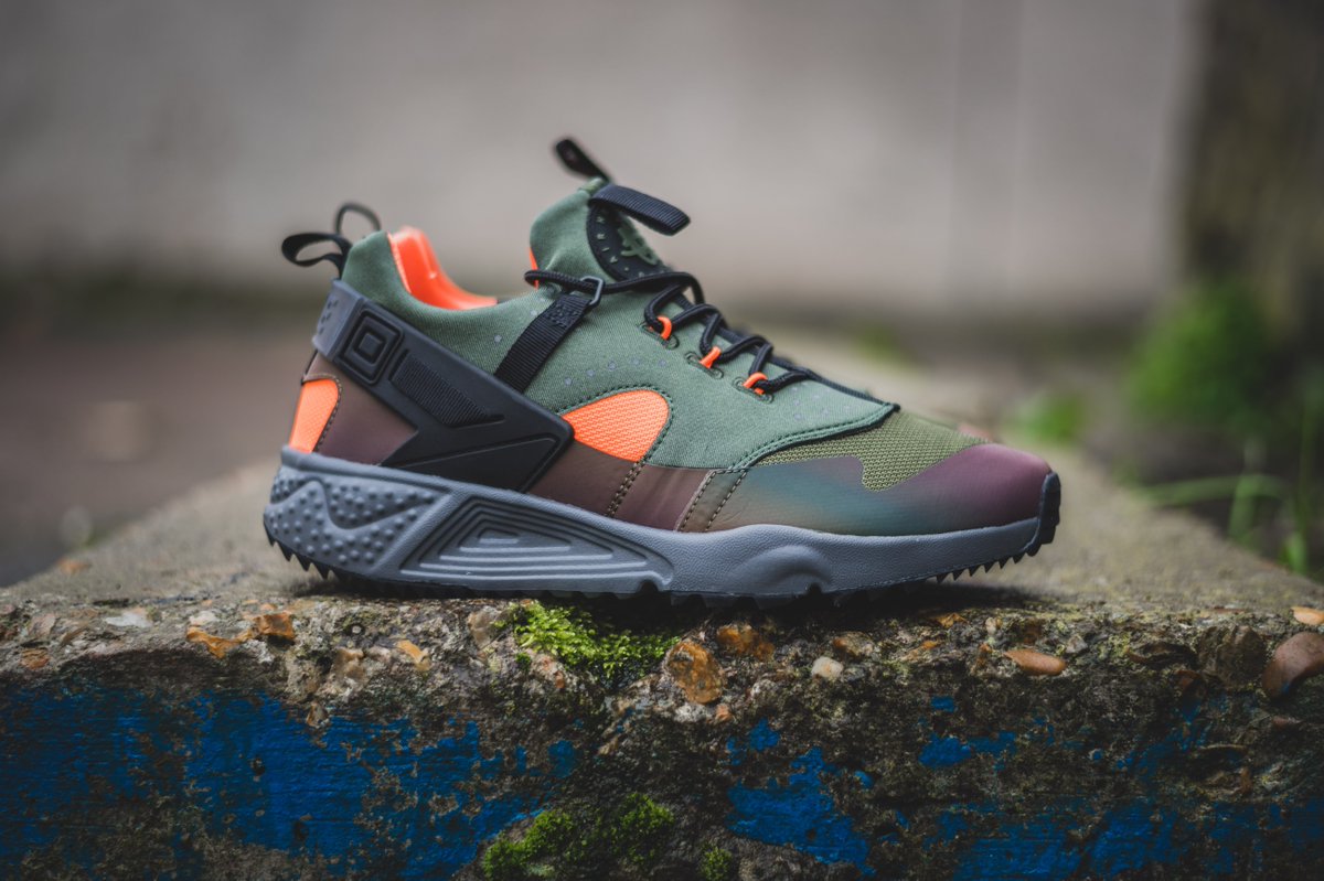 nike huarache utility sale