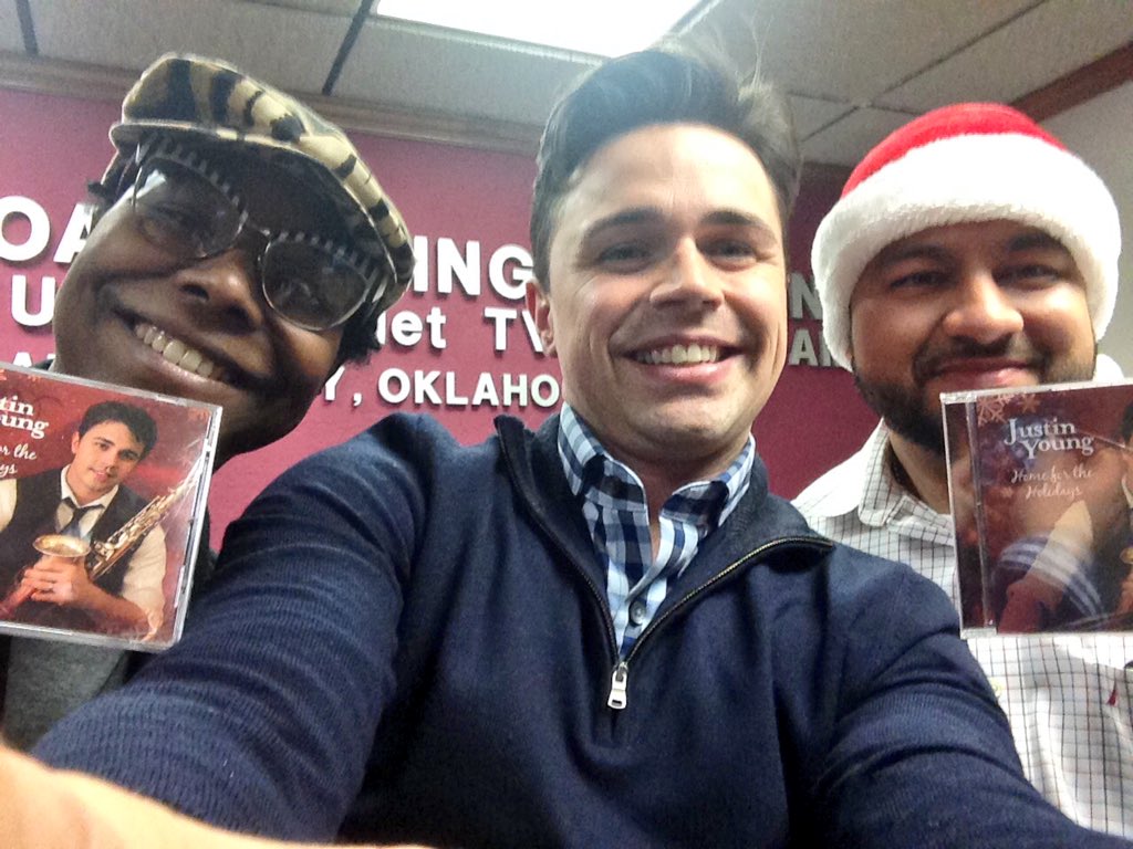 justinyoungsax's tweet photo. At 92.1fm with @NikkiNiceOKC @thatboyelite!! https://t.co/GkMCVnxlPQ