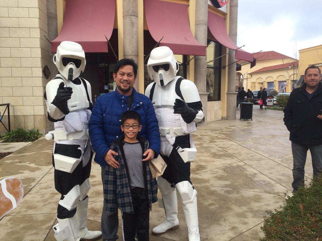 jonmedel's tweet photo. Storm troopers https://t.co/TnGEfGKDWd