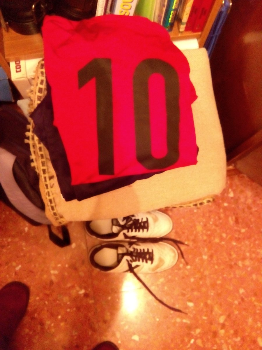 Join_6's tweet photo. Todo preparado para el día de mañana #EquipoRojo #TradicionesNavideñas #APorEllos https://t.co/lVhmgAepyZ