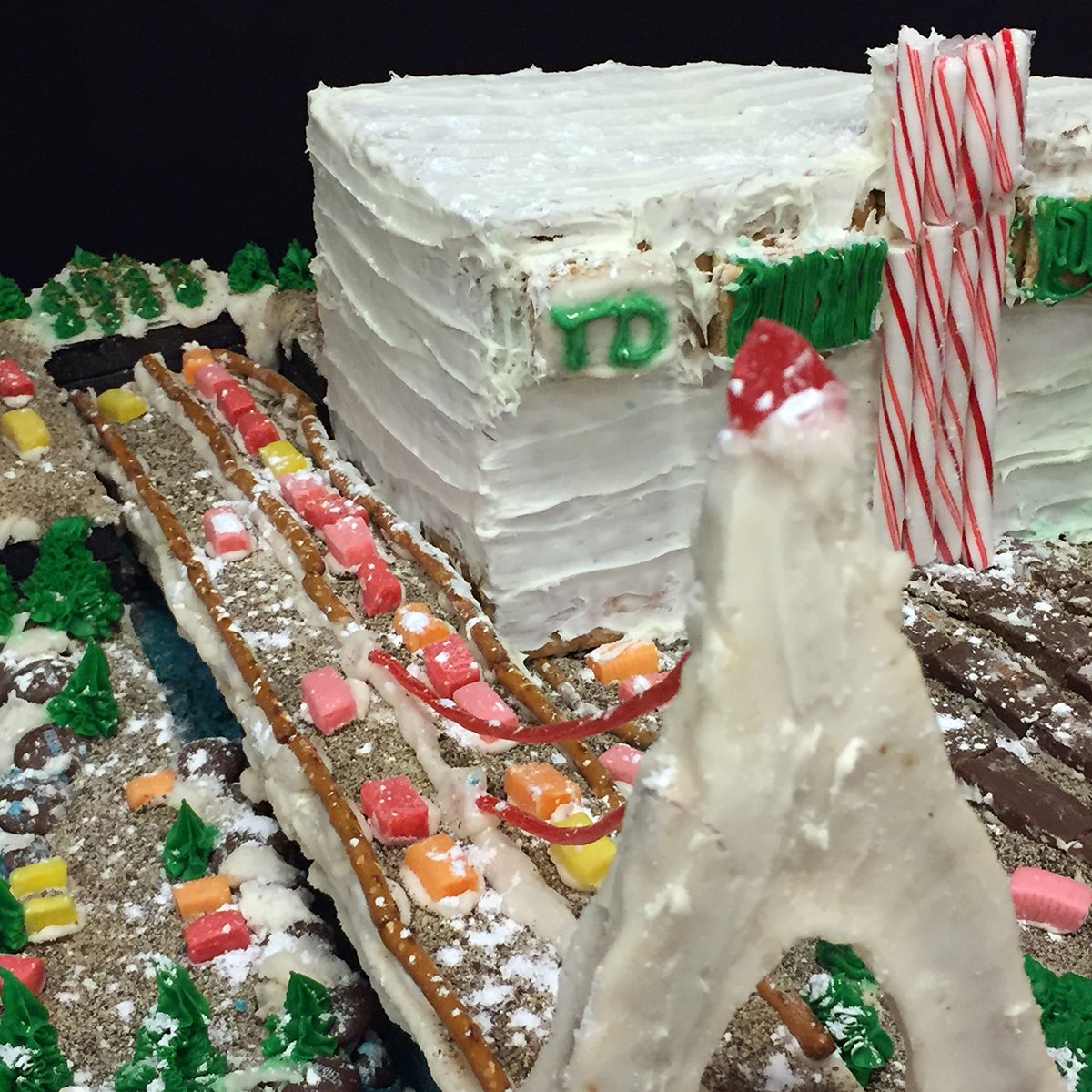 cdrcboston's tweet photo. Watch for #CDRCgingerbread on @NECN tonight @ 6:30/8:30 @BSAAIA @Arrowstreet @ALLEVATO_ARCH @connorarch @BSLAOffice https://t.co/qMwuDXt0dv
