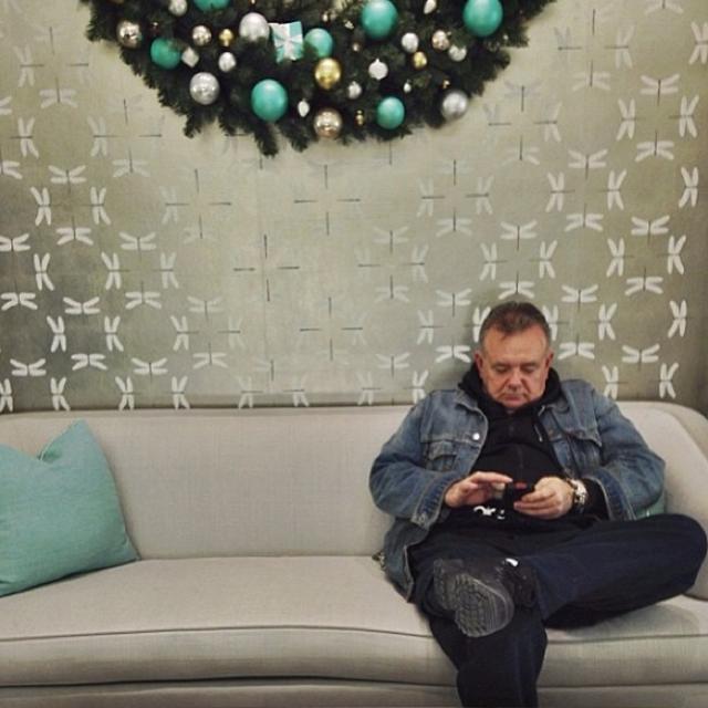 Photos of sad guys being forced to shop: bit.ly/1QMKROH