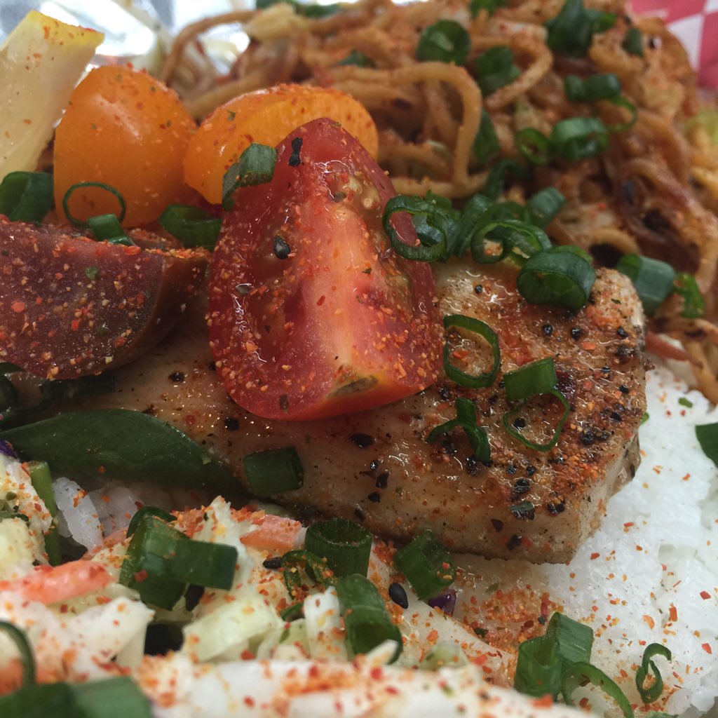 Ohanas395's tweet photo. Holiday Ale Glazed Mahi Mahi! #aloha #fish @JuneMountain @JuneLakeBrewing https://t.co/EsXfDdwoXM