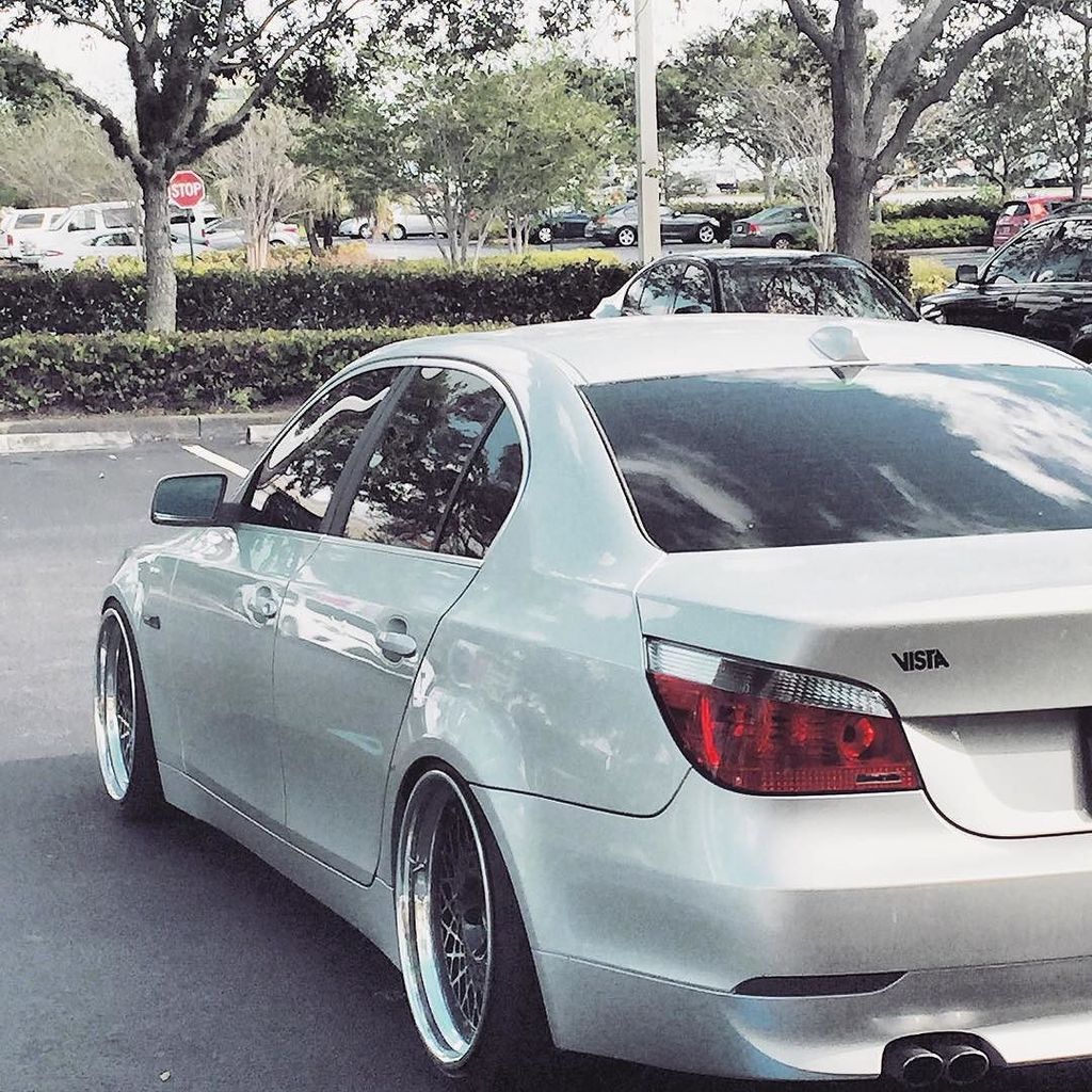slammedbimmers's tweet photo. #WHEELPORN #WHEELWEDNESDAY #HRE #HREWHEELS #HRE501 #WEKFEST #WHEELSWAP #SAVETHEWHEELS #MADEINUSA #E60FANS #E60 #FOR… https://t.co/saHoDrhtpr