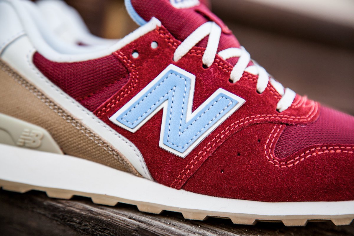 new balance 696 lakeview running sneaker