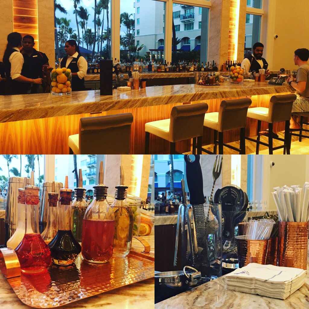 CAdamsofficial's tweet photo. Bar turned out beautiful #ALotOfCopper #WeNeedElyx #PuertoRico #RitzCarlton #Cocktails #EllisAdamsGroup @kschaefer8 https://t.co/ygfKFPXQdF