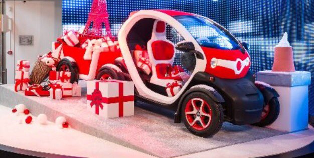 <a href="/ElectroMobiliT/">ElectroMobiliT</a> vous souhaite un joyeux noël avec le nouveau traîneau du père noël #twizy @RenaultZE #Renault