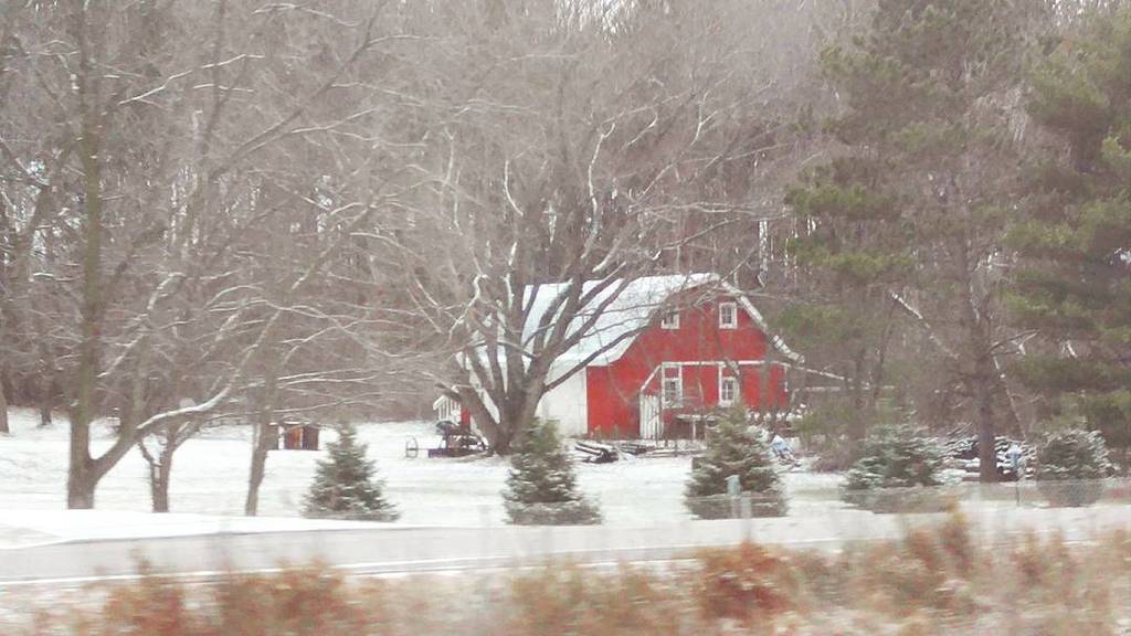 jillreed_'s tweet photo. The countryside was so charming yesterday with its light dusting of snow. #Filming #SouthernMinn #Countryside #Hygg… https://t.co/dXfOgTbKEG