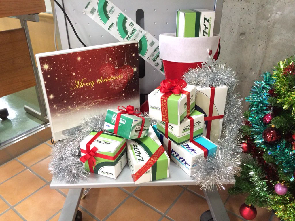 大学行ったらXmasプレゼントあった↑↑からの→近づいてテンションガタ落ちw