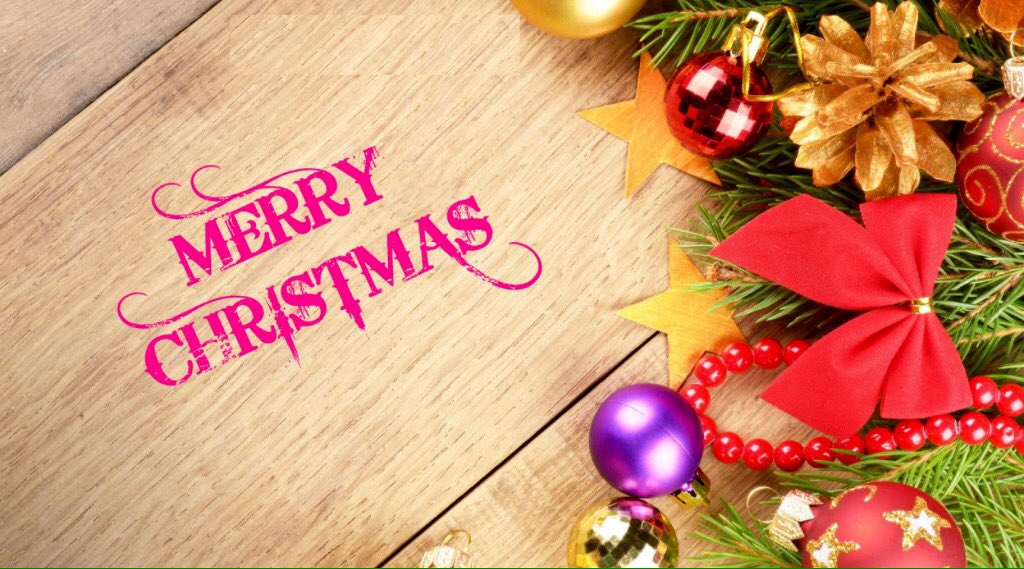 Merry Christmas to my #Fave Chef @CHEF_LYNN #FirstChristmasInNewHome #Enjoy. All the best in the year ahead! 🙋🏼🎄🎁