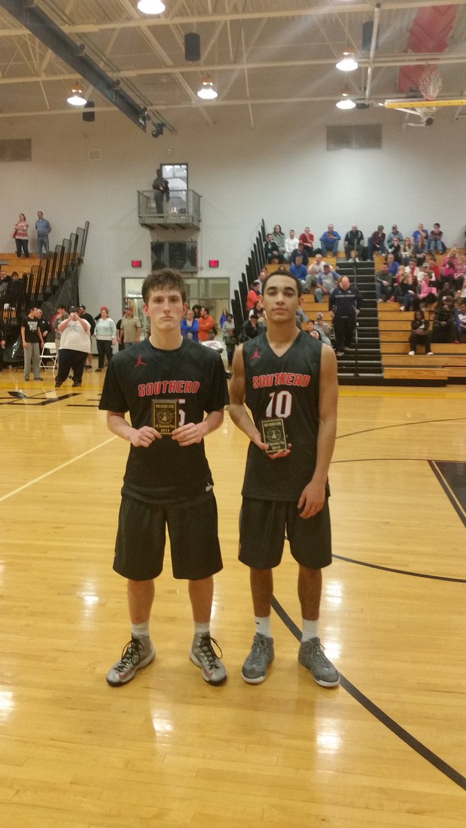 MS_Boys_B_Ball's tweet photo. Played hard and came up short against a tough Henry Clay team 62-76. Runner-up in the #BHC2015 https://t.co/2g7zkOReO6