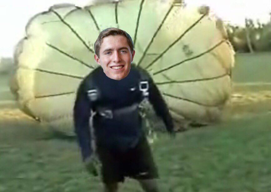 thingsccrocdoes's tweet photo. I'm so big even the biggest parachute can't stop me https://t.co/uoOOWvRzE3