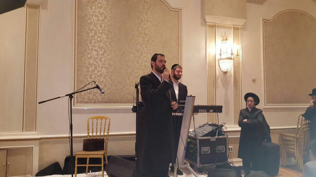 Jewish Music (@jewishmusichook) on Twitter photo Getting a wedding done tonight in <a href="/AteresGolda/">Ateres Golda</a> is the incredible <a href="/mnmlicht/">Menashe Lichtenstein</a> as singer and #DudiJacobs on keys Getting a wedding done tonight in <a href="/AteresGolda/">Ateres Golda</a> is the incredible <a href="/mnmlicht/">Menashe Lichtenstein</a> as singer and #DudiJacobs on keys