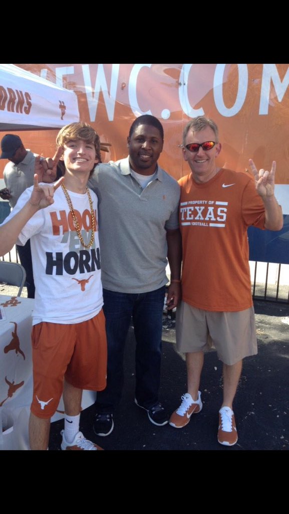 Happy birthday to the best WR duo I\ve ever seen... Honored to have met you both      