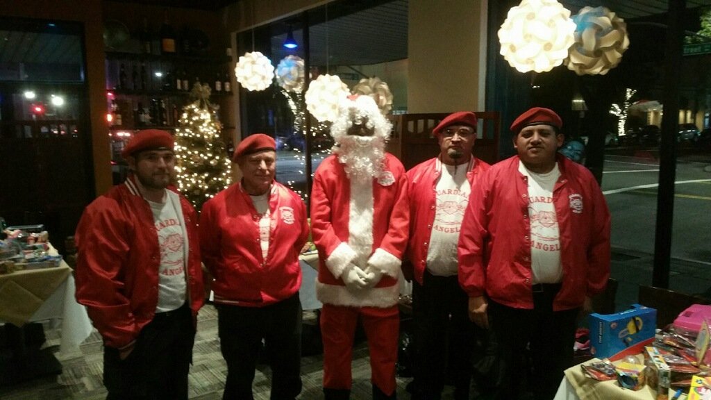 ModestoAngels's tweet image. Modesto Angels 3rd annual Toy Drive hosted by Tresetti's world cafe. 120 kids received toys, hot coco and cookies