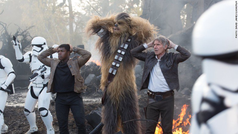 NewsCentralCNN's tweet image. #StarWars: #TheForceAwakens expected to crush a second weekend record cnn.it/1SbNNnJ