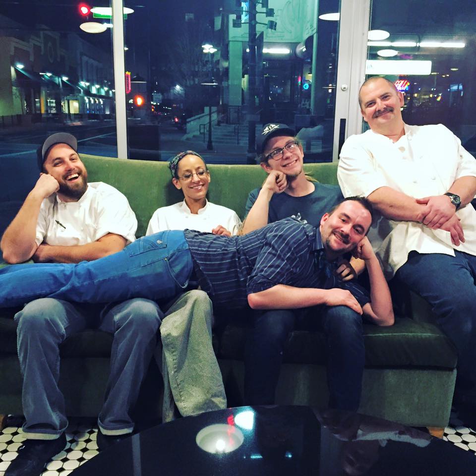 RenoLFG's tweet photo. Happy Holidays from the crew! We will be closed 12/24 &amp; 12/25. https://t.co/BlAEwpo3gP