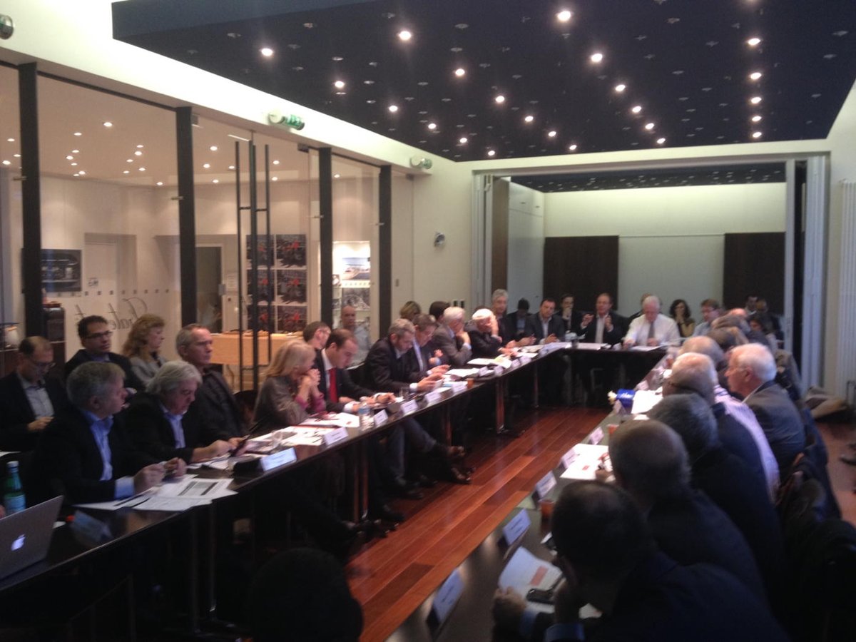 Ce matin, conférence des maires de la communauté Paris Saclay à <a href="/Orsaynotreville/">Ville d'Orsay</a> <a href="/Europ_Essonne/">Europ'Essonne</a> <a href="/plateaudesaclay/">plateaudesaclay</a>