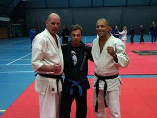 Happy birthday to Royce Gracie!!!
Picture of three years ago of Royce, Gerard and head coach Guy 
