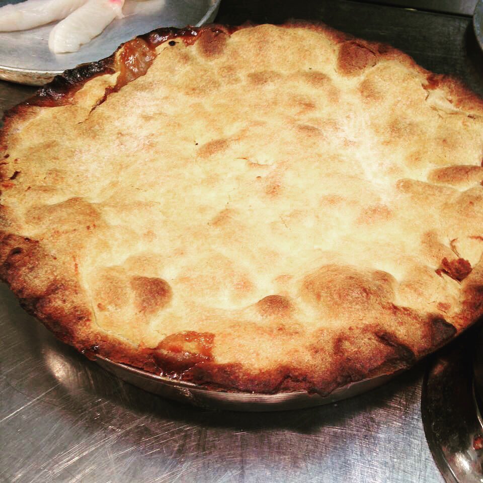 Cwgtuck's tweet photo. Best apple pie in the Cotswolds.
@cotswoldlife @CrumbsMag @ApplePie_USA https://t.co/Wyyx5vsDnm