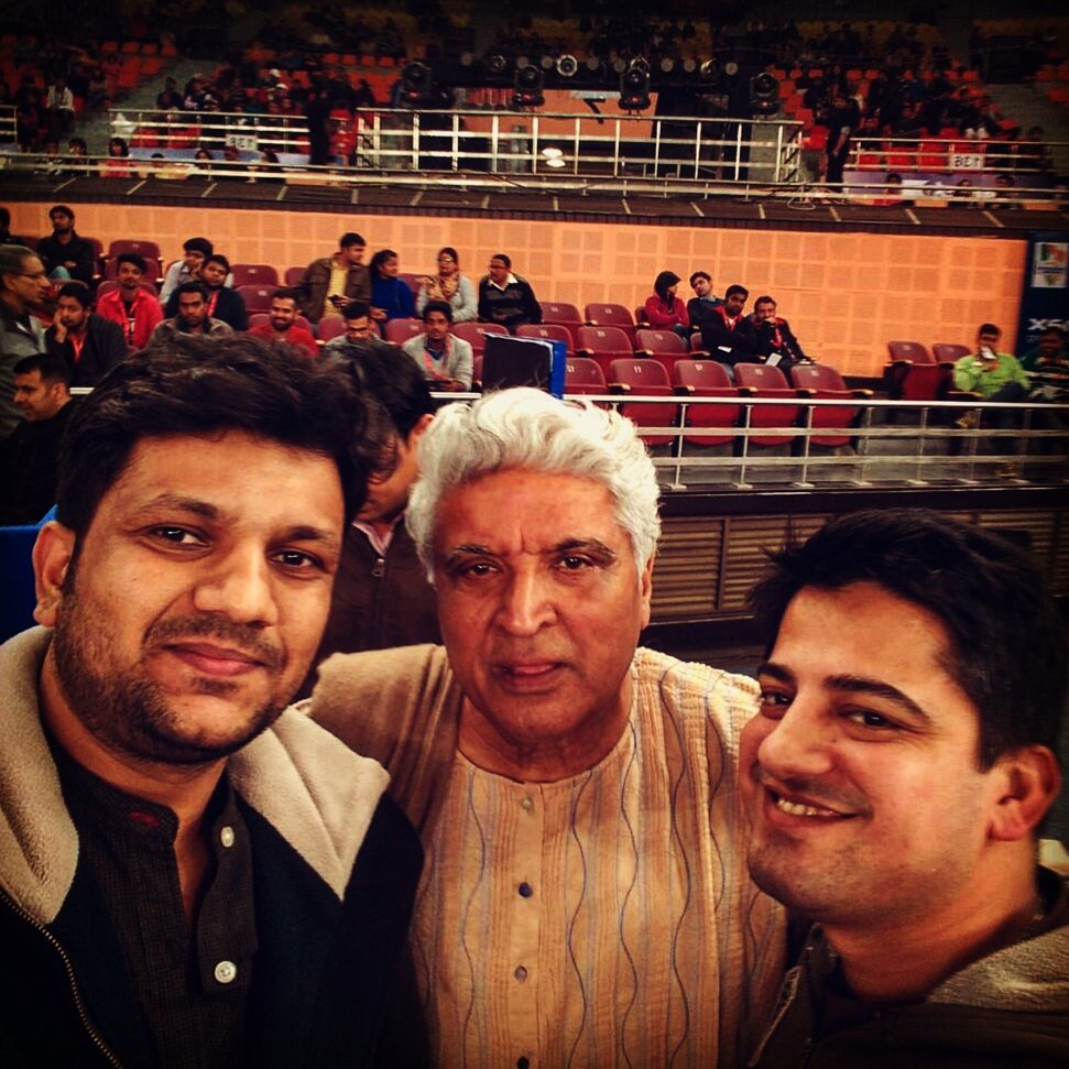 AjayGrover29's tweet photo. Met the great @Javedakhtarjadu great man at #IPTL2015 #IPTLWinTicket @ITWSports with @akash_8 @Vaibhav_wheelmn https://t.co/fvY0kdDc3a