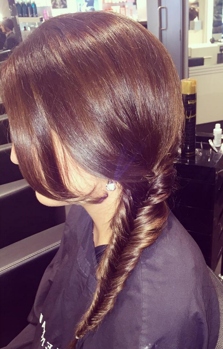DominiqueJK1's tweet photo. “@KennadysSalon: Beautiful braid by the wonderful @emilypatient at Kennadys. https://t.co/3JiTGfkZZJ” Styled on moi 🙌🏼 I loved this look 💕