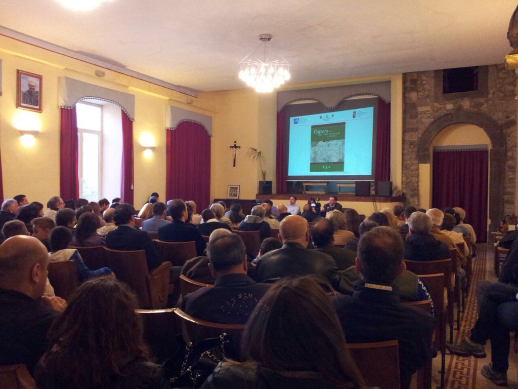 FedericaColaiac's tweet photo. @MuseoSegni @SegniProject @SegniTurismo @CUORELEPINO #SegniArcheologia il libro del #SegniProject: stiamo lavorando https://t.co/P1mrnZ3yhb