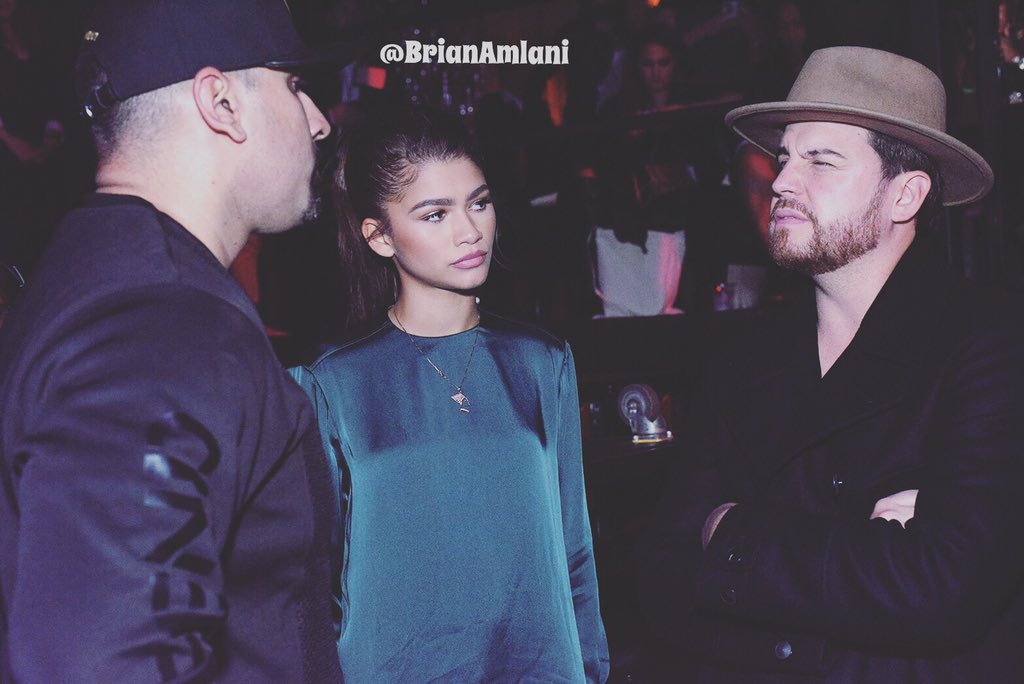 BrianAmlani's tweet photo. Caption this..... 😂 @daveophilly @zendaya #TBozUnplugged #tboz #BaaManagement #Zendaya 📷: @riancarmona https://t.co/k5yX0pA66f