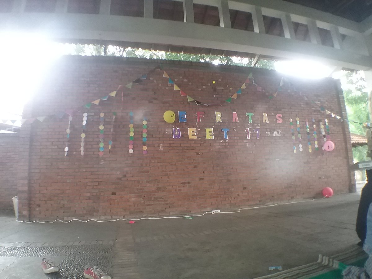PMK_Efrata's tweet photo. Join with us! Makan-makan loh kita jugaa.. Efrata's birthdayy sweetseventeen 😊 sekarang di Gazebo FK yahh..😊 https://t.co/g5ScMpxVv4
