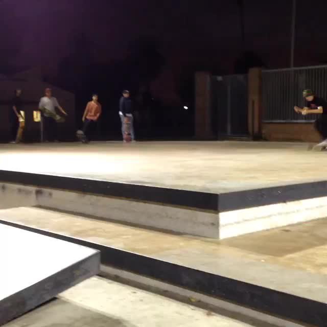 PavozSkateboard's tweet photo. @jeffdechesare #doubletre or regular #tre ?? #Pavoz #pavozskateboards #skateboard #skateboarding #skating #skater #… https://t.co/bXOKadjfXC