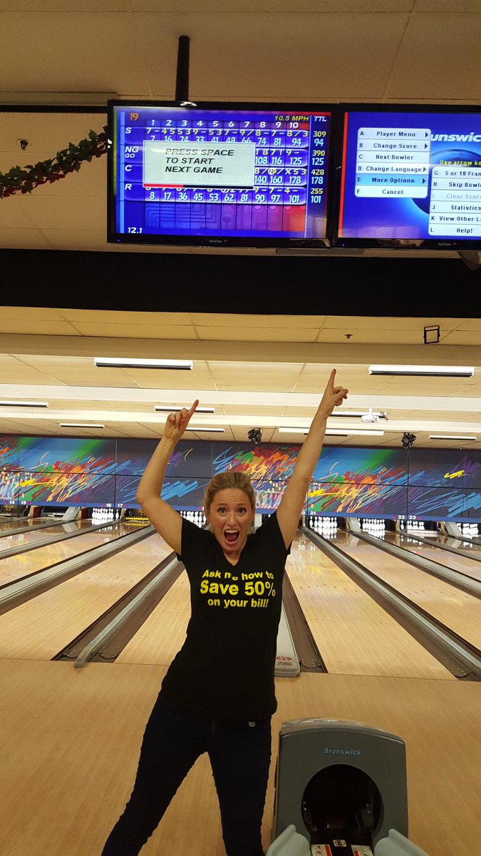 cloudymcfarlane's tweet photo. And just bowled the best game of my life! Can't stop won't stop https://t.co/zAv1ODceuH