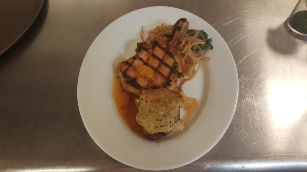 847_1479's tweet photo. Combo pork chop and filet mignon Permesan crusted https://t.co/T6yT8YWy5P