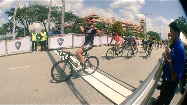 #JelajahMalaysia: <a href="/PaliniAndrea/">palini andrea</a>, la 4ª etapa; <a href="/paco_mancebo/">Francisco Mancebo 🇪🇸</a>, líder. bit.ly/1mg7Hl5 Foto: <a href="/SharonjaneLiau/">Sharon Jane Liau</a>