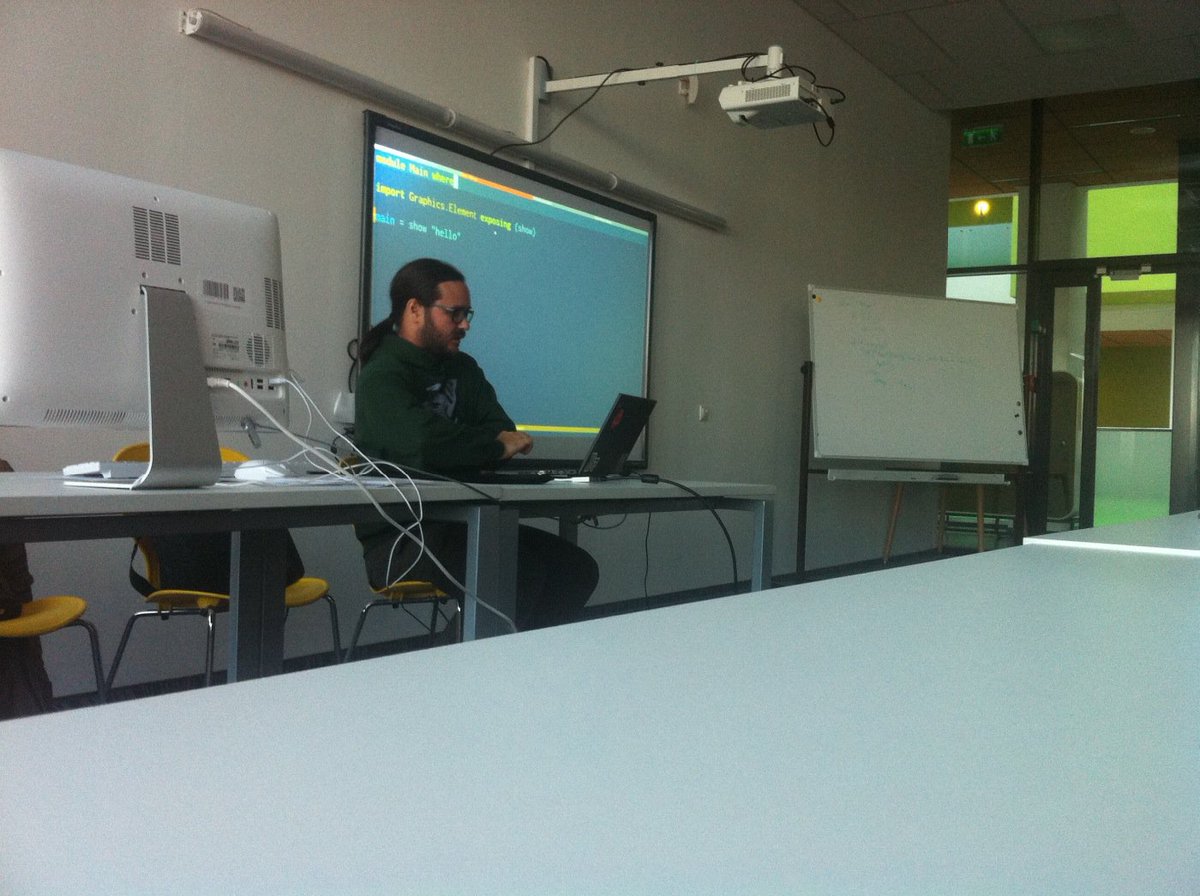 0x_dd's tweet image. На очередном @0x_dd специально приглашенный @alex_pir рассказывает про функциональный язык #Elm в @InnopolisU