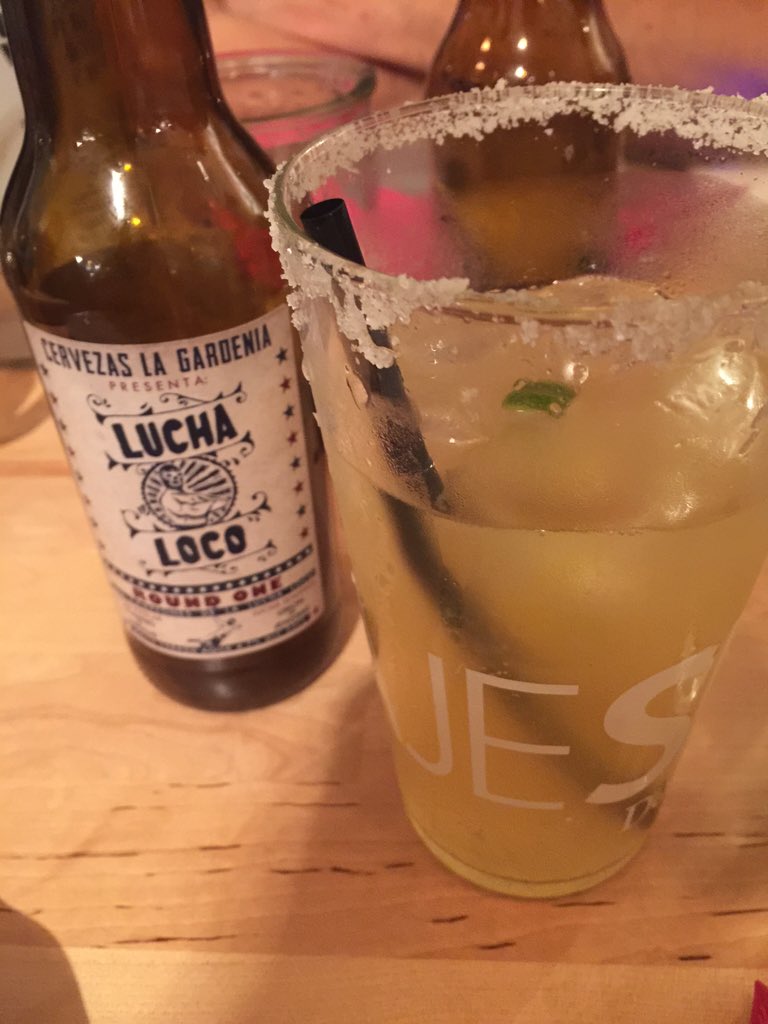 RuotsalainenH's tweet photo. Jopas olikin maan mainio dinneri eilen. #Olutdrinkki + mahtavaa meksikolaista #LuchaLoco'ssa #ruoka https://t.co/0JpUka0OJW