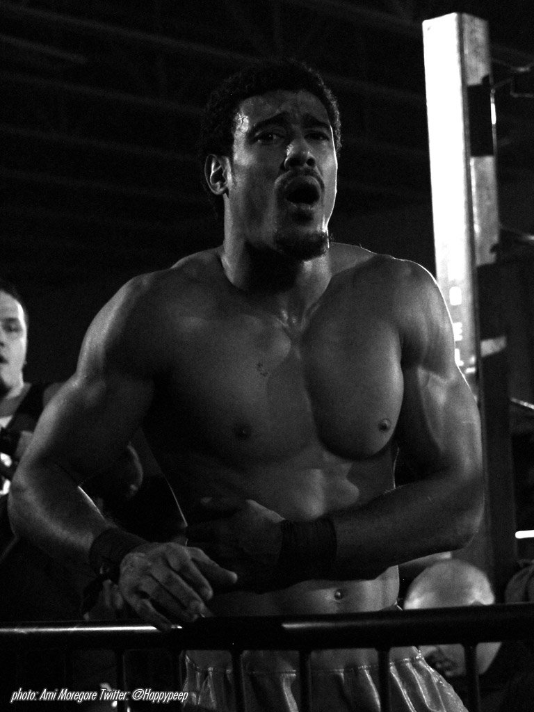 happypeep's tweet photo. Never thought I'd see this fight - Danny Havoc vs AR Fox in weapons match @combatzone #RoadtoCOD https://t.co/19HZizuJzP