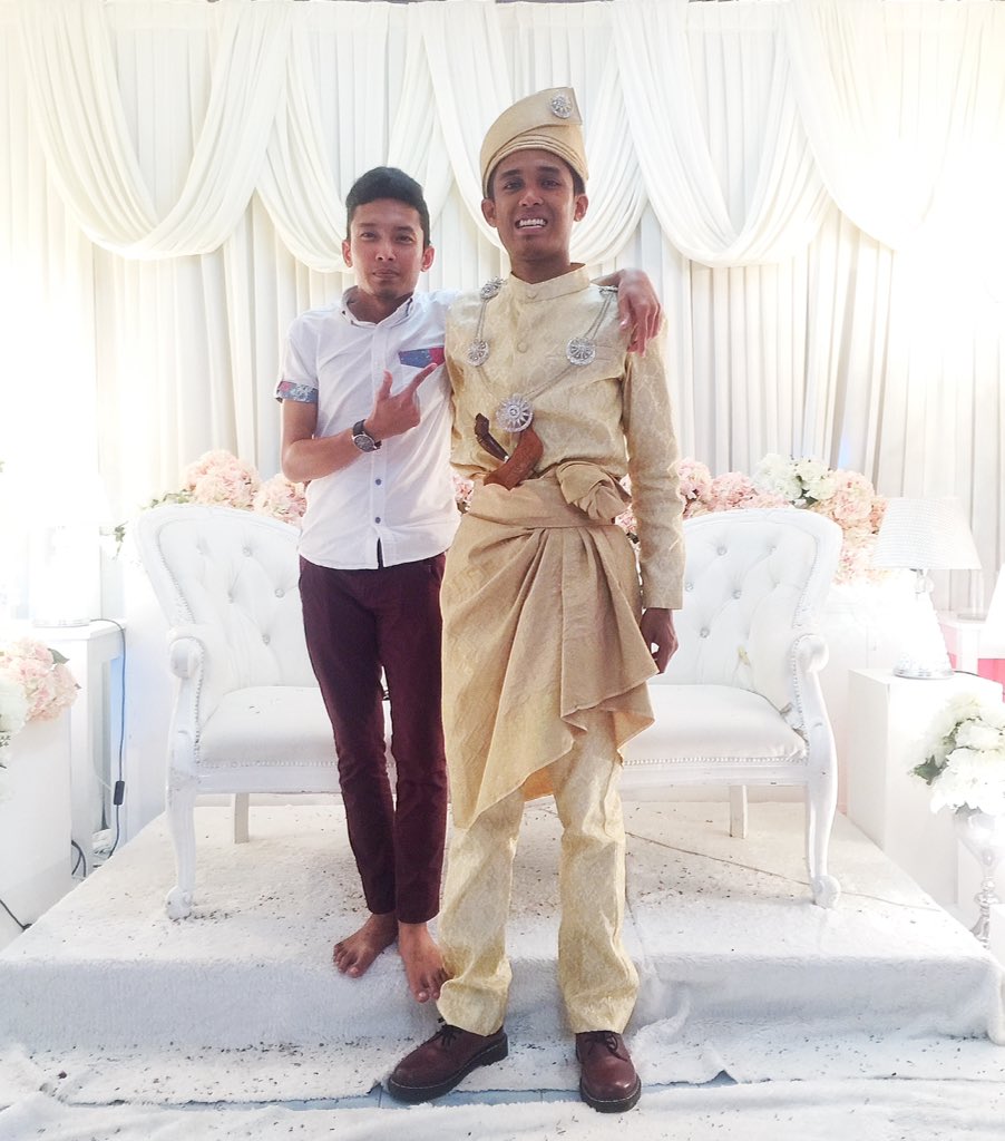 affendysyafeeq's tweet photo. Congrats delin ! #delincha #delinchawed https://t.co/IKlhX8EyqK
