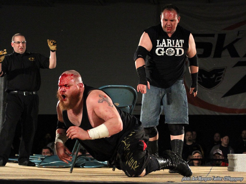 happypeep's tweet photo. But I got the feeling that DJ has been waiting and wanting to fight ultra violently, too.  @combatzone #RoadtoCOD https://t.co/GYYMPcq1mY