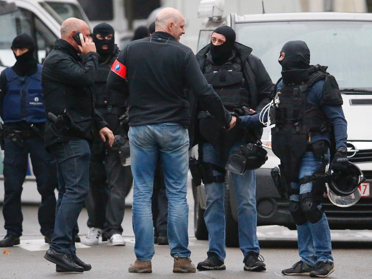 ベルギーでのテロ組織拠点捜査と連邦警察特殊部隊cgsu 追記 モレンベーク地区捜索 2ページ目 Togetter ベルギーでのテロ組織拠点捜査と連邦警察特殊部隊cgsu 追記 モレンベーク地区捜索 2ページ目 Togetter