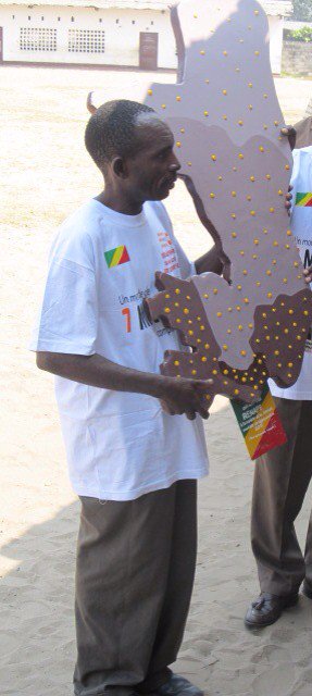 Mbote_C's tweet photo. #CongoVert @SassouCG distingué pour son action en faveur de la protection de l’environnement https://t.co/B0EJYKXMQ1 https://t.co/Gqgaeg3SeE