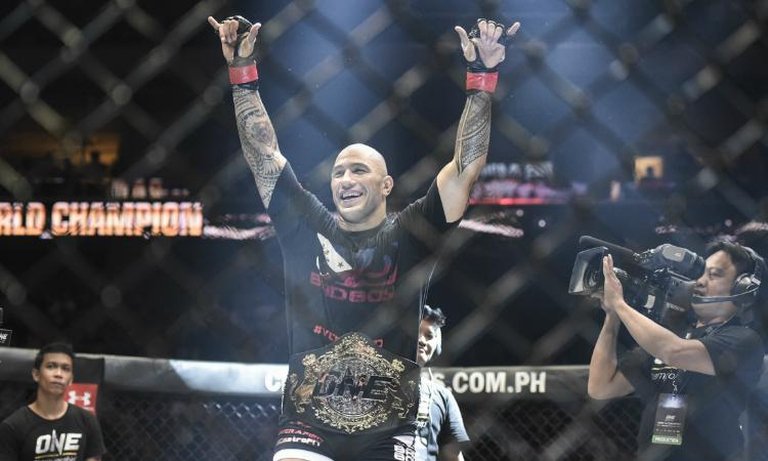 "@cnnphilippines: Brandon Vera to open Alliance MMA gym in PH
 bit.ly/1RfEseW " RT