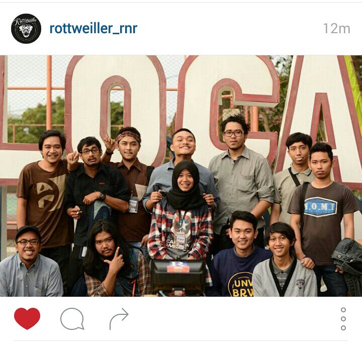 Rottweiler_RnR's tweet photo. Rottweiller bersama tim, keluarga, kerabat, dan crew.
Thanks for making us complete :D
#localoco #rocknroll #family https://t.co/tTXz8oKnta