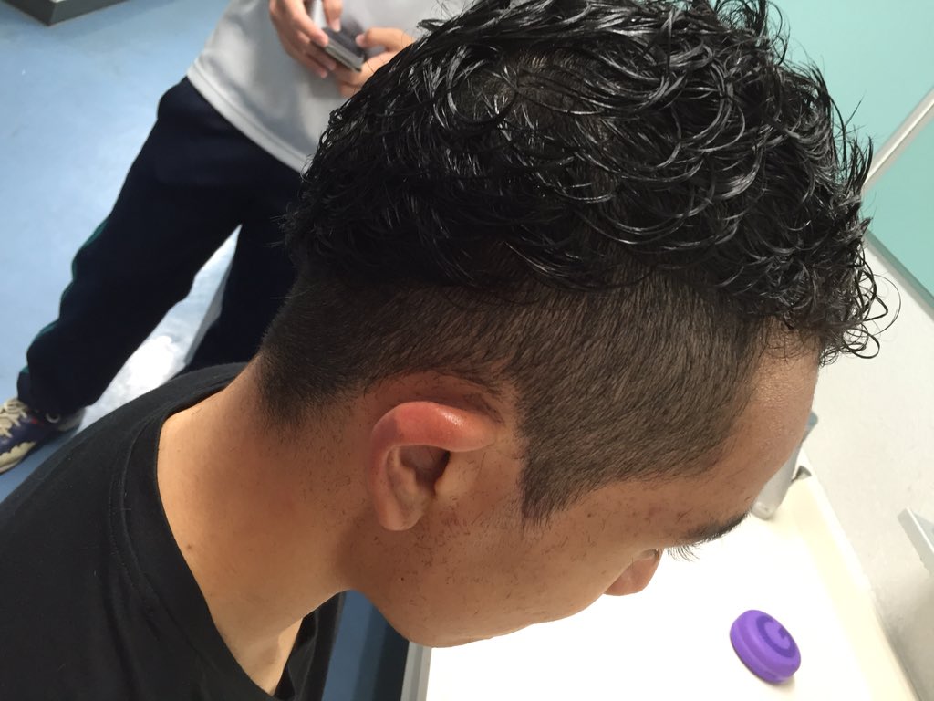isanaisana137's tweet photo. 今日ヘアモデル予約者2人目の土屋くんです。
今までの可愛いを無くしたいとのこと。
ツーブロしてみたいということで右から左に流すスタイル。
今までの可愛いを覆す髪型になりました。
#issastyle 
#大口店 
#ヘアモデル募集中 https://t.co/ZaDPJiGkzy