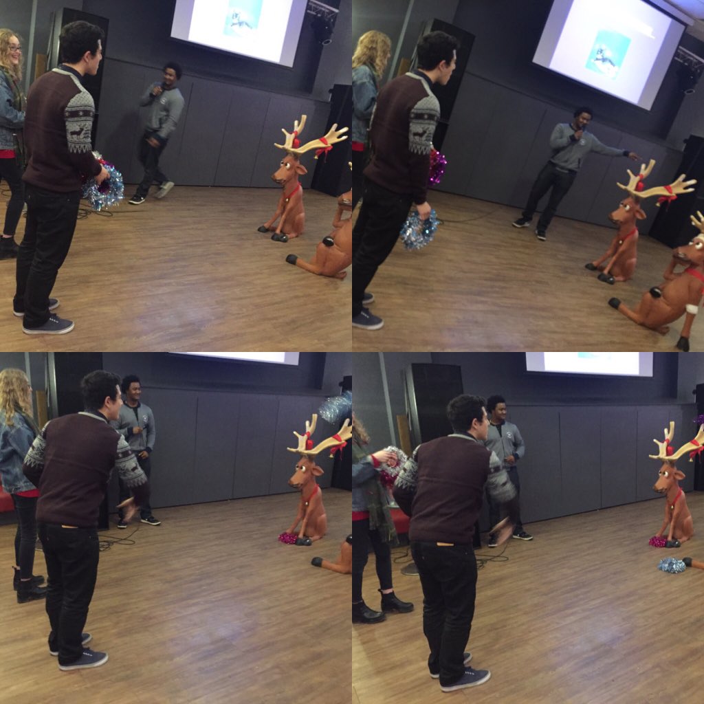 MDXCU's tweet photo. Hannah and Matthew having a bit of Christmas Festive Fun at the @MiddlesexSU Societies meeting on Monday! https://t.co/WlELBxQDoX