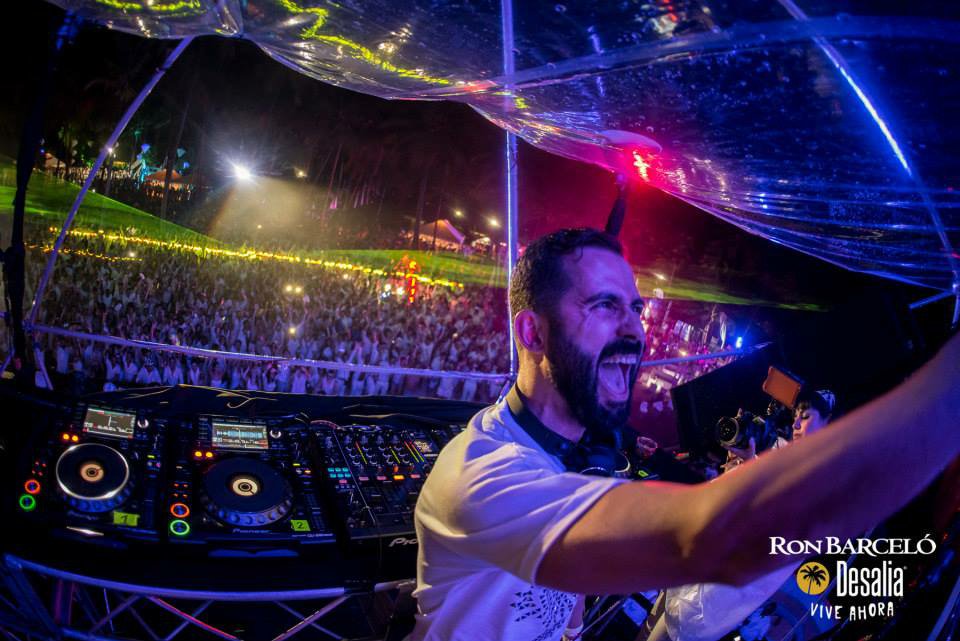 Es el momento de hacer un último esfuerzo! Pensad en Desalia2016! :P <a href="/RonBarceloSpain/">RONI🔥</a> + <a href="/DesaliaMusic/">Desalia Music</a> + <a href="/lescastizos/">Lescastizos</a>