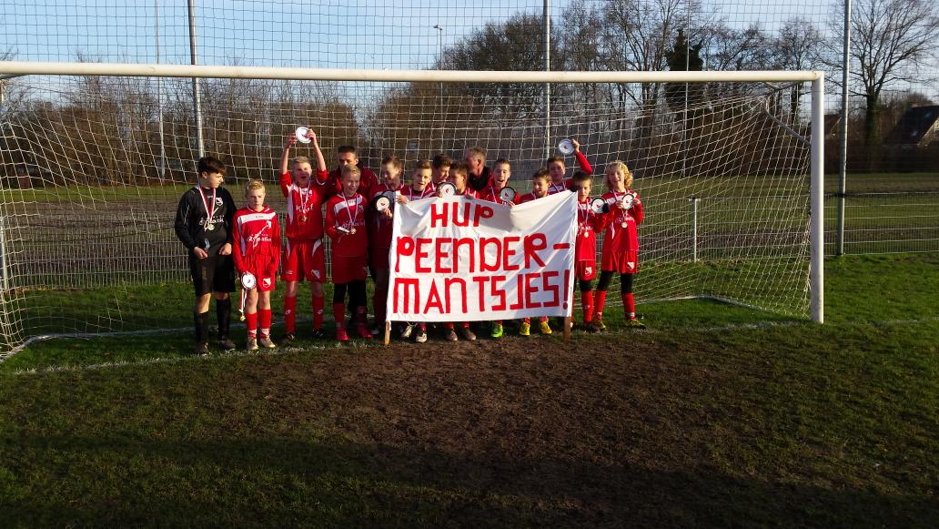alyhoekstra's tweet photo. D1 @vvopende . Kampioenen!! Ongeslagen https://t.co/AXi2RkAqoe