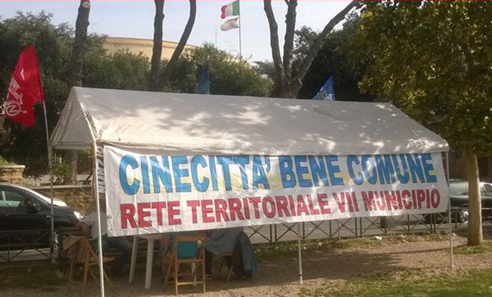 TerraNuovaEd's tweet photo. A #Roma la mensa sociale contro la crisi @Gen_Clandestino @iFoodShare @Nonsprecare https://t.co/ARDeMNmNCU https://t.co/09LwgO2R6Z