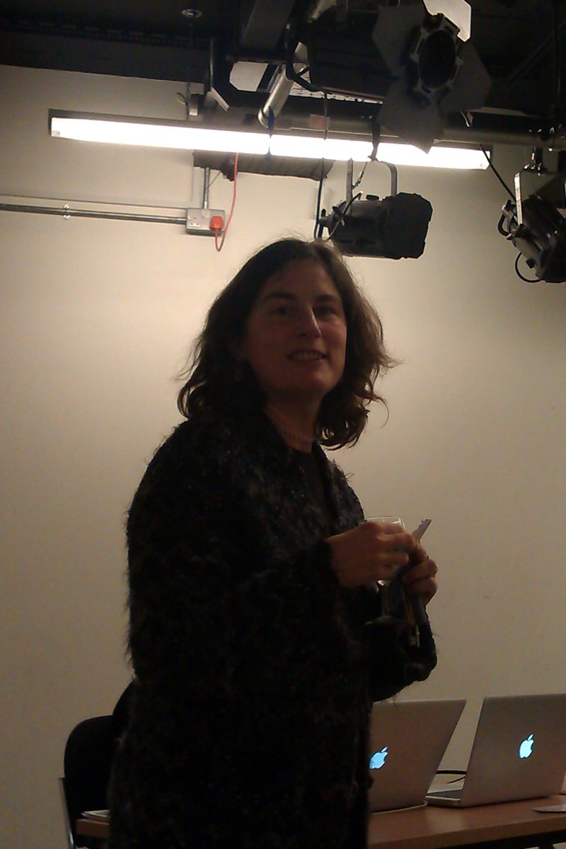 19_birkbeck's tweet photo. @DickensOMF #omftweets performed by Bbk MA Text and Performance students, introduced by @lcale2 -spectacular success https://t.co/oDTep0Zntp