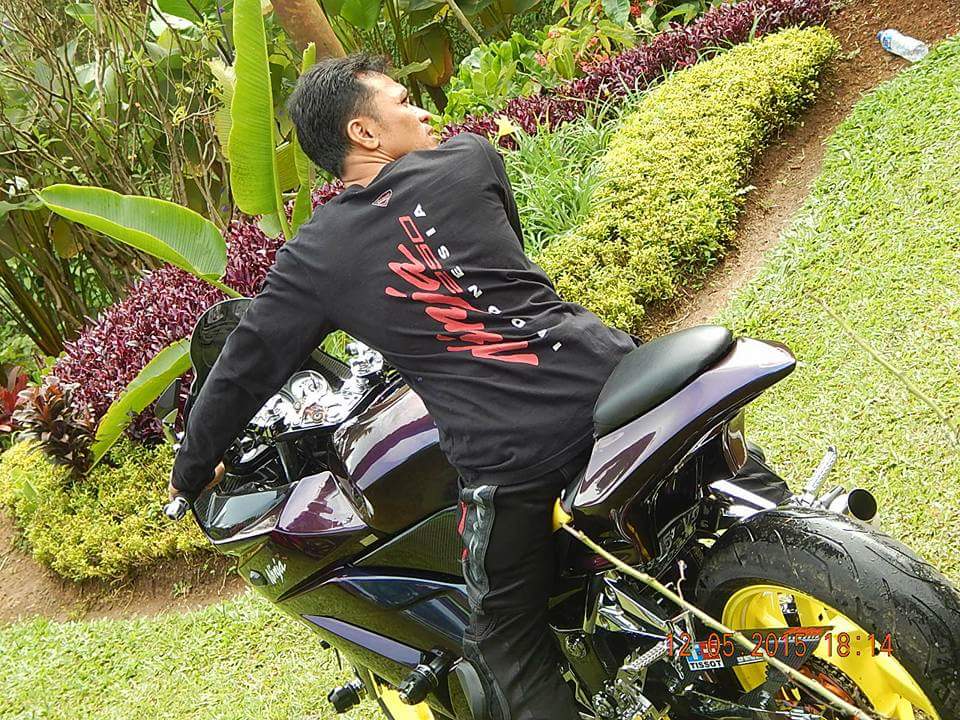 n250jkt's tweet photo. Ini sosok orng yg slalu membuat support dn slalu mnjadi penymngt para n250 indo.
Smga kau slalu mnjadi kebnggaan kmi https://t.co/LKdq2DVosr