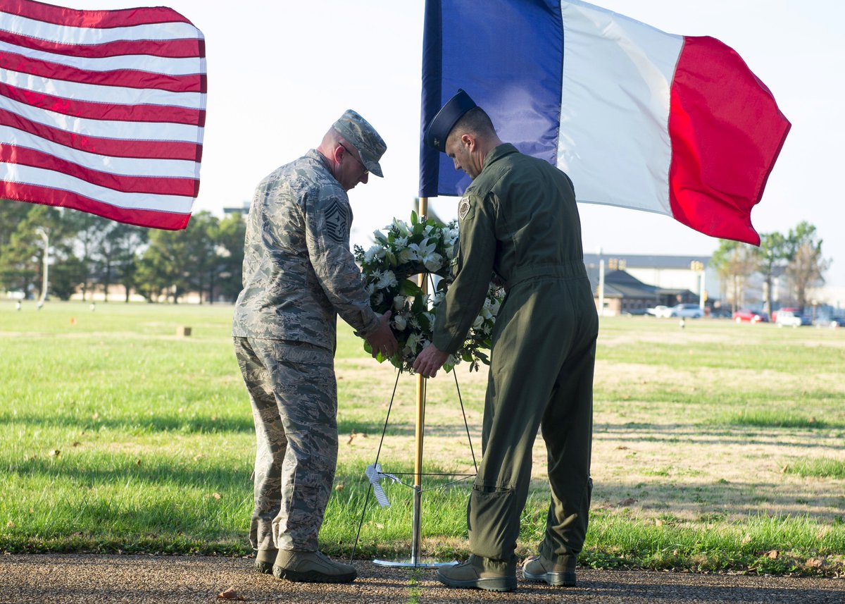 Tom_Antonov's tweet photo. Memorial ceremony for #ParisAttacks during #TrilateralExercise
#Merci
@usairforce @Armee_de_lair @RoyalAirForce https://t.co/4VUH8ZLnk8
